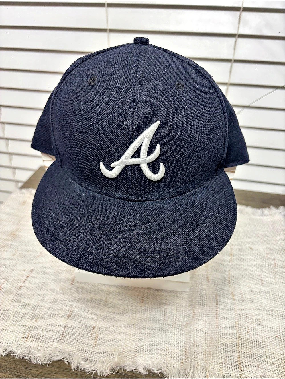 New Era Atlanta Braves 59FIFTY Fitted Hat Fitted Cap Black 7 3/8